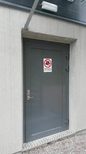Anpassade dörrar för olika ändamål