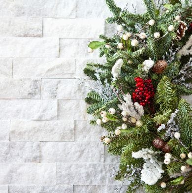 Artificial Christmas Wreaths and Garlands