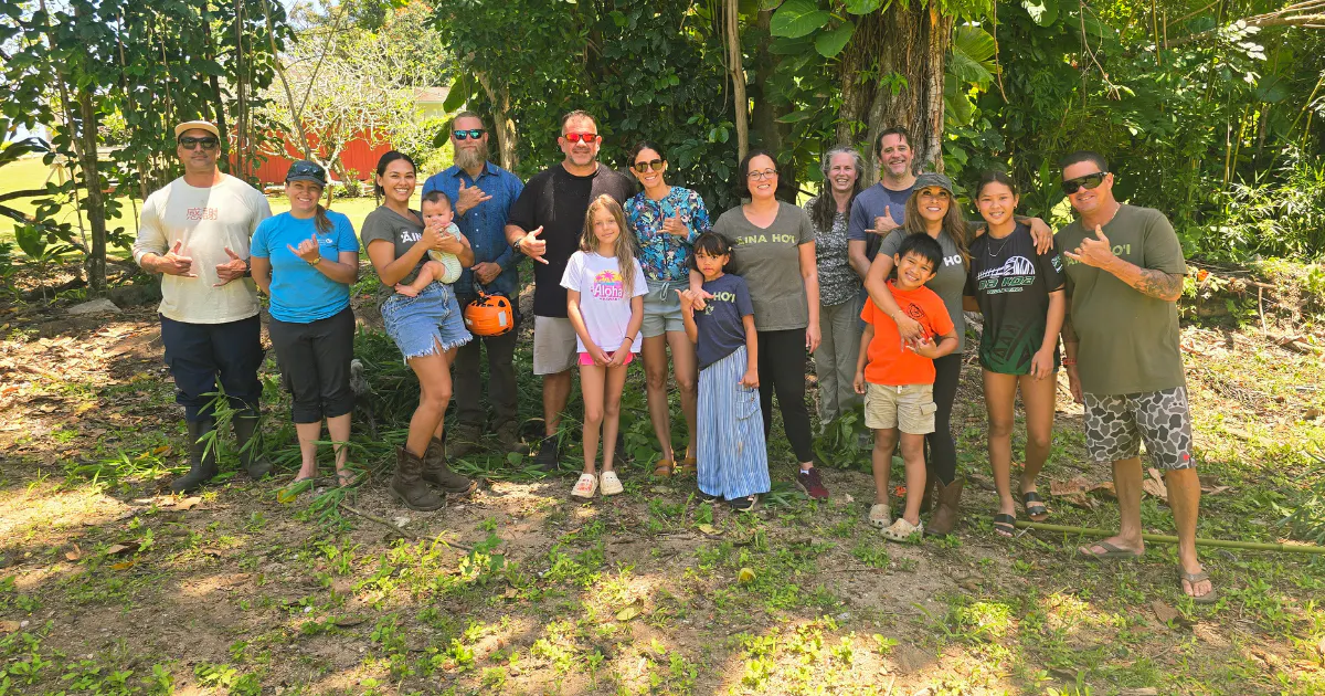 Photo of families at Kīpuka Kuleana