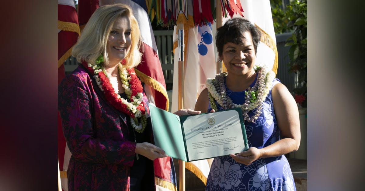 Photo of US Secretary of the Army, Christine Wormuth, and newly appointed Civilian Aide to the Secretary of the Army (CASA), Noelani Kalipi.