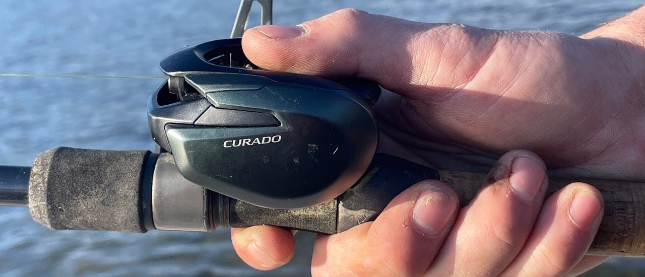 Shimano CURADO DC, LowProfile Baitcasting Freshwater Fishing Reel 150 - Right  Hand - High Gear