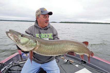 Does color really matter with muskie baits?