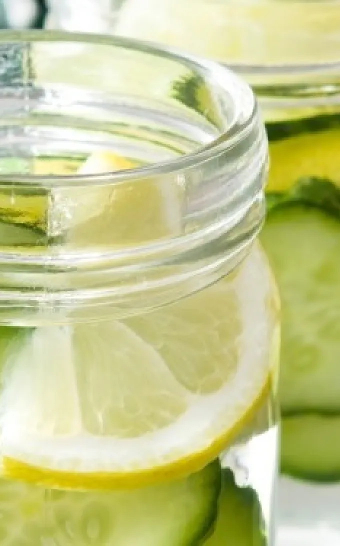 Eau detox mate citron