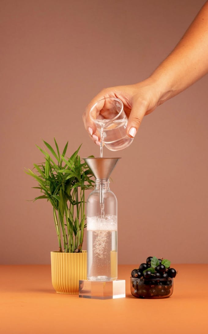 Eau Micellaire Adoucissante à l'Hydrolat de Cassis BIO