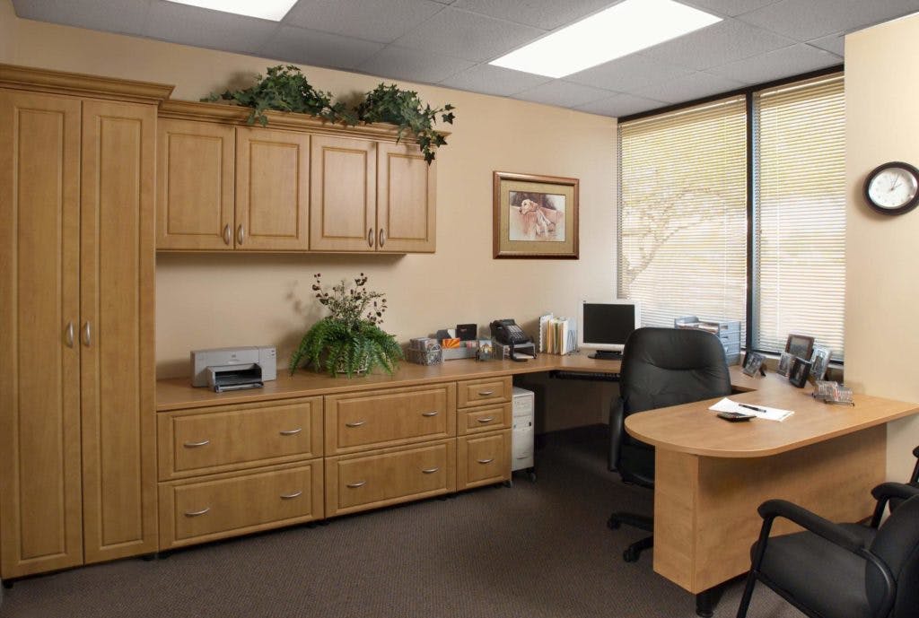 Home Offices - One Day Doors & Closets Home Offices - One Day Doors & Closets