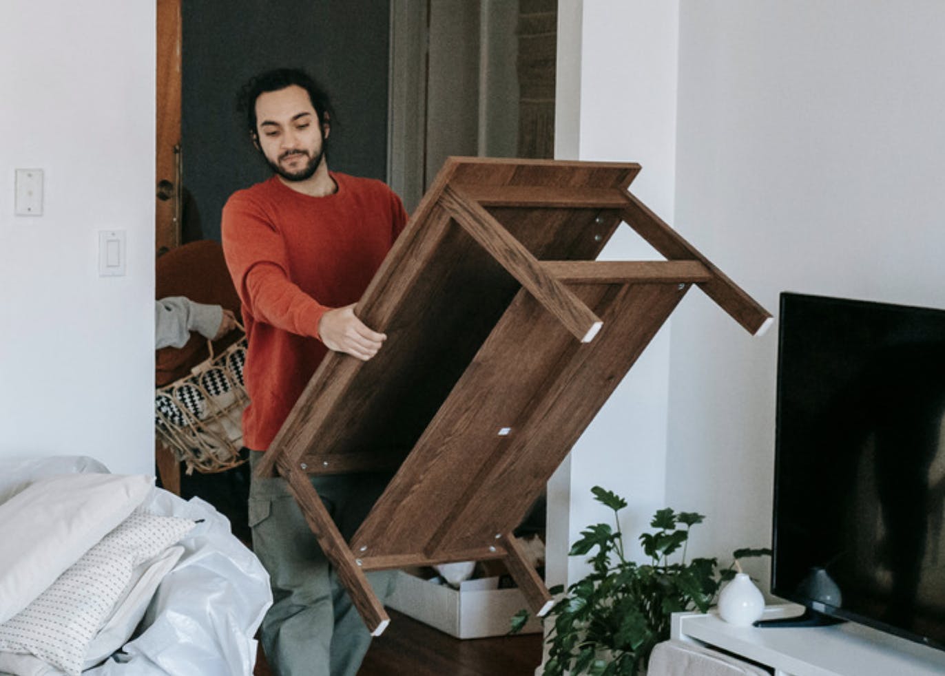 Secure your oversize parcels with OOHPod