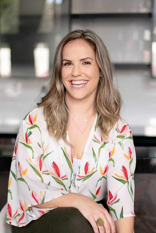 Amanda Armstrong