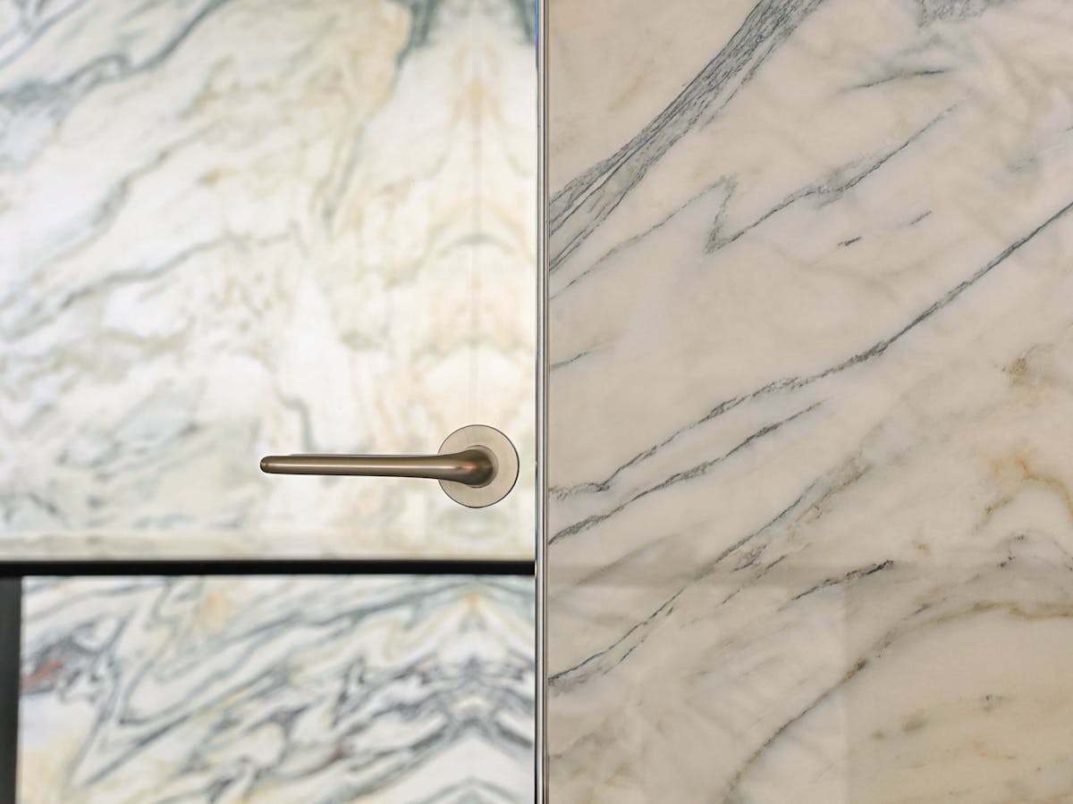 G Stone Gallerydoors