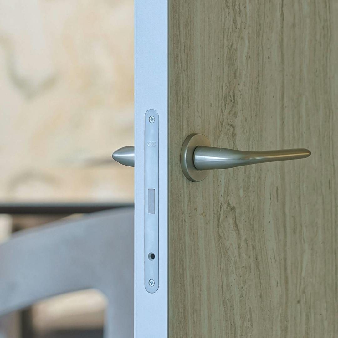 G Stone Gallerydoors