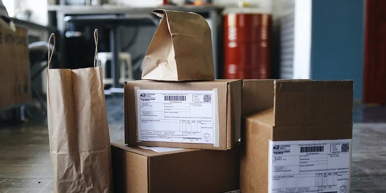 üst üste duran kutular