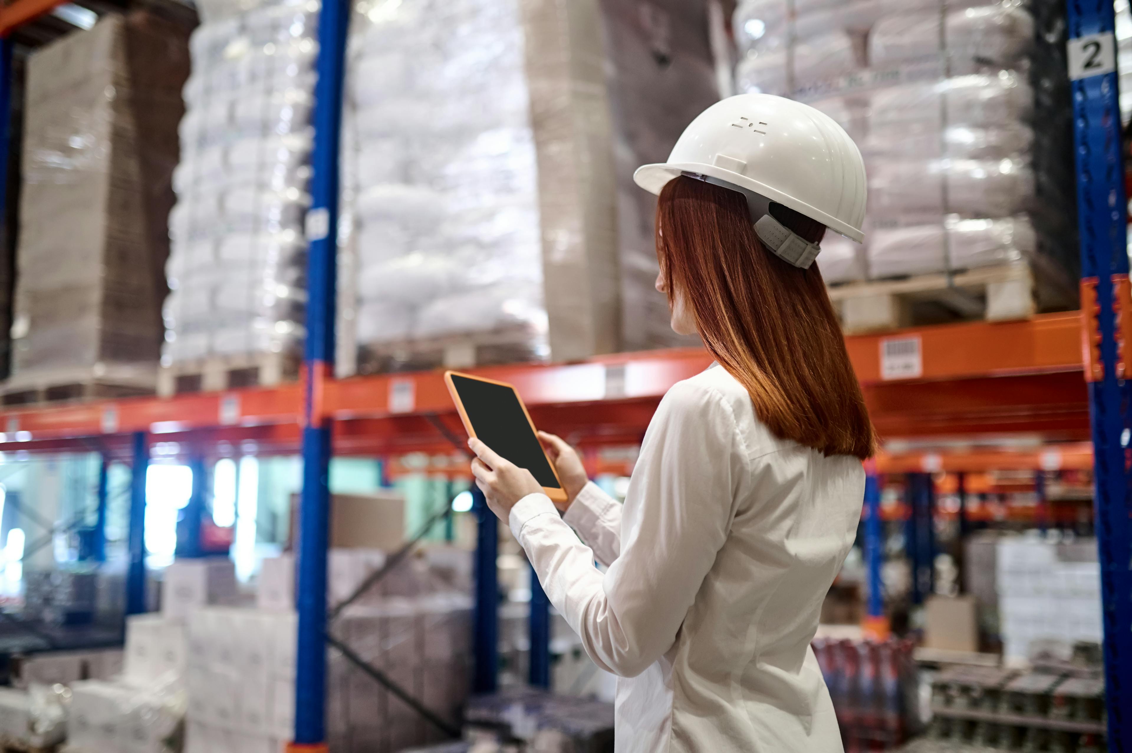 Warehouse KPIs | What Are They and How to Measure?  