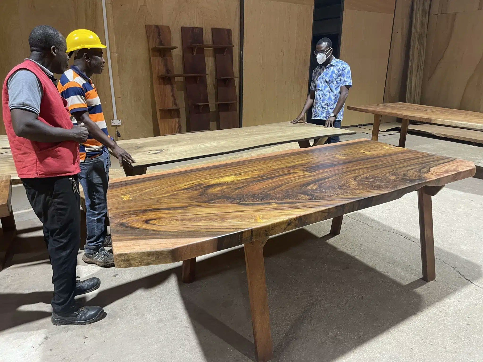 Men sanding table