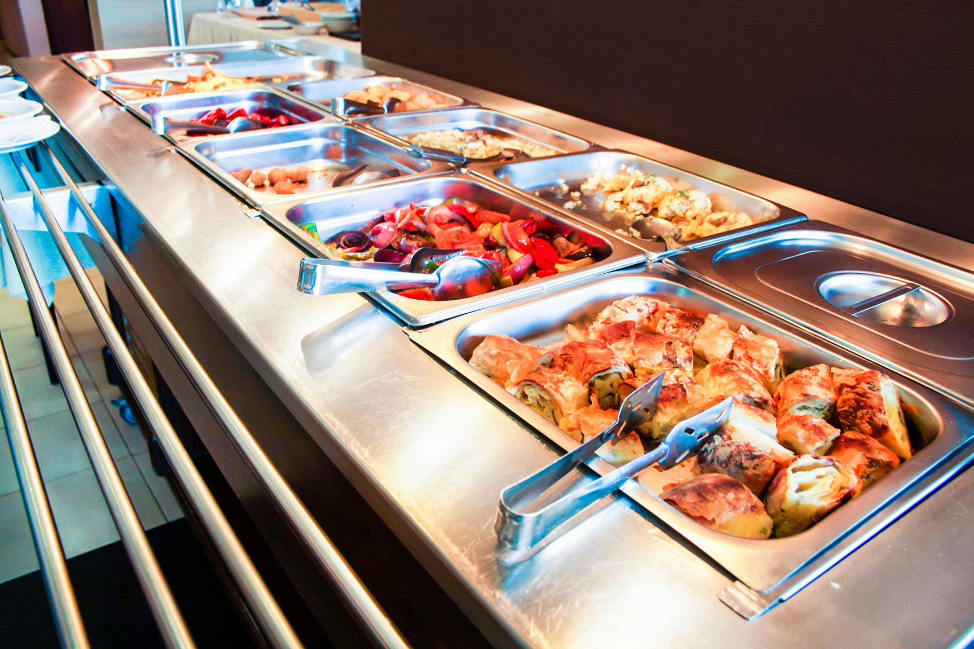 How To Keep Food Warm in School Cafeterias