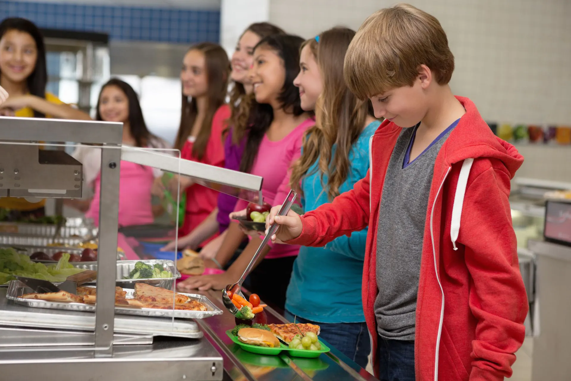 Why serving restaurant food in schools is bad for kids