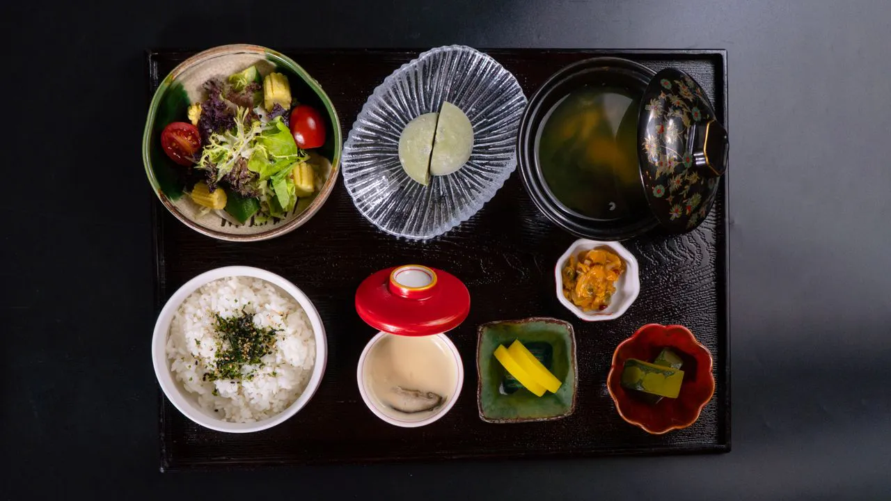 Various Japanese dishes