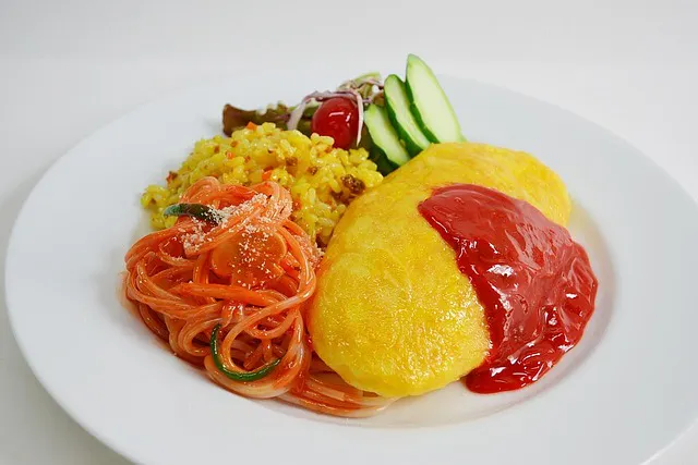 Omurice with tomato sauce