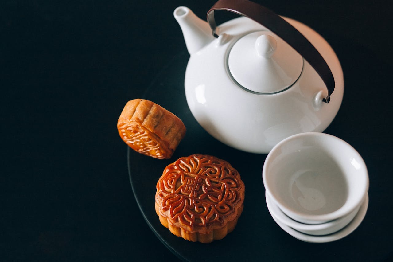 mooncakes and tea pot