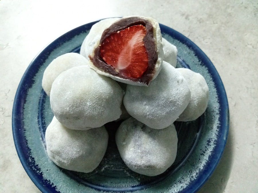 strawberry mochi