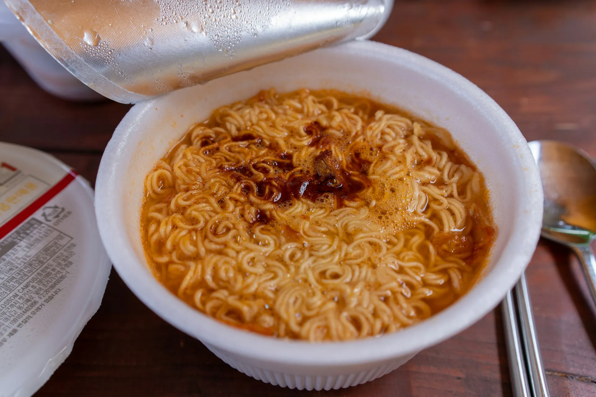 Instant noodle pot