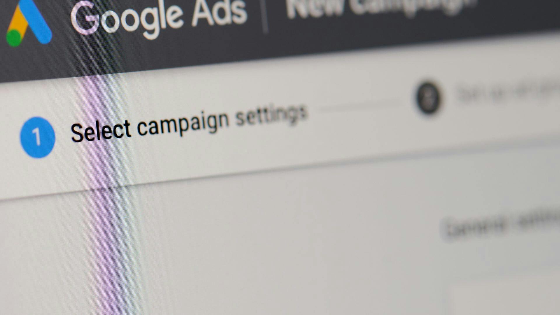 La fin des annonces textuelles agrandies (ETA)