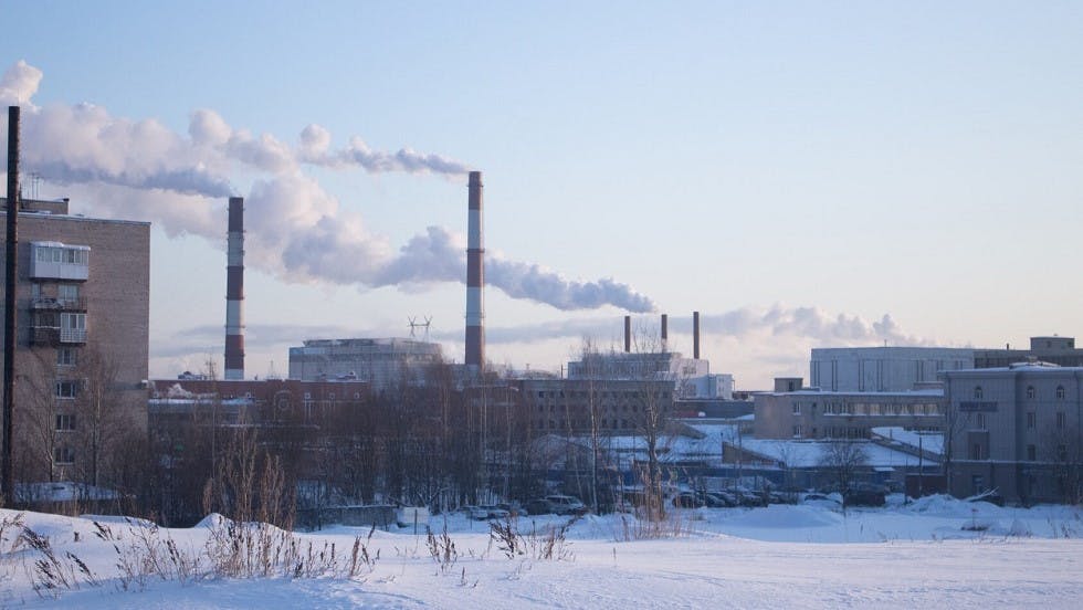 Pollution des usines et taxe carbone