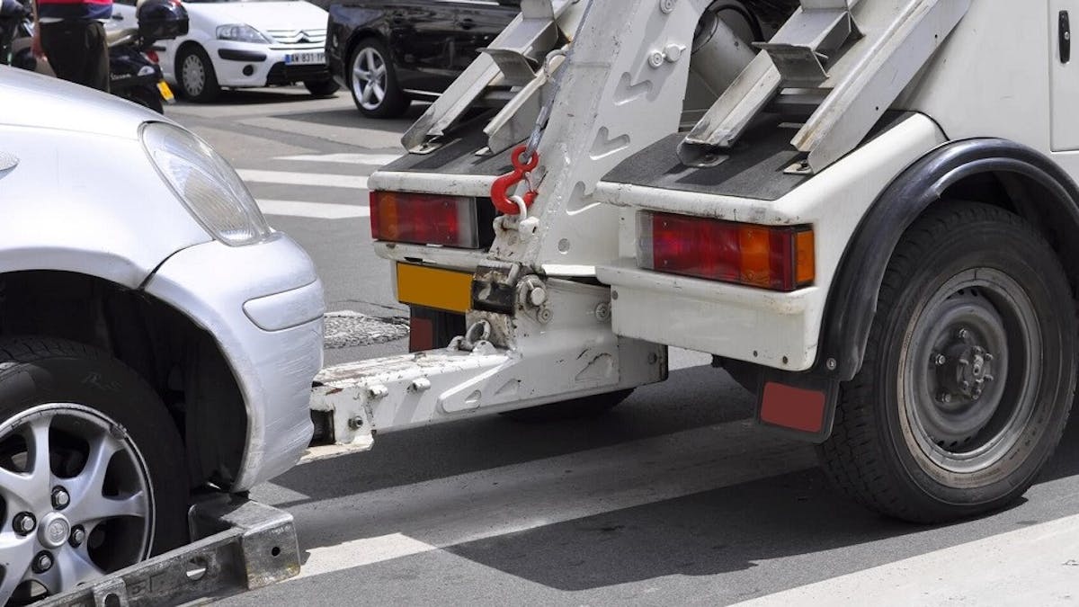Mise en fourriere d'une automobile suite a un stationnement abusif