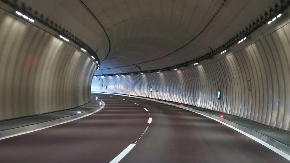 Les niches de sécurité des tunnels Ornikar — free download