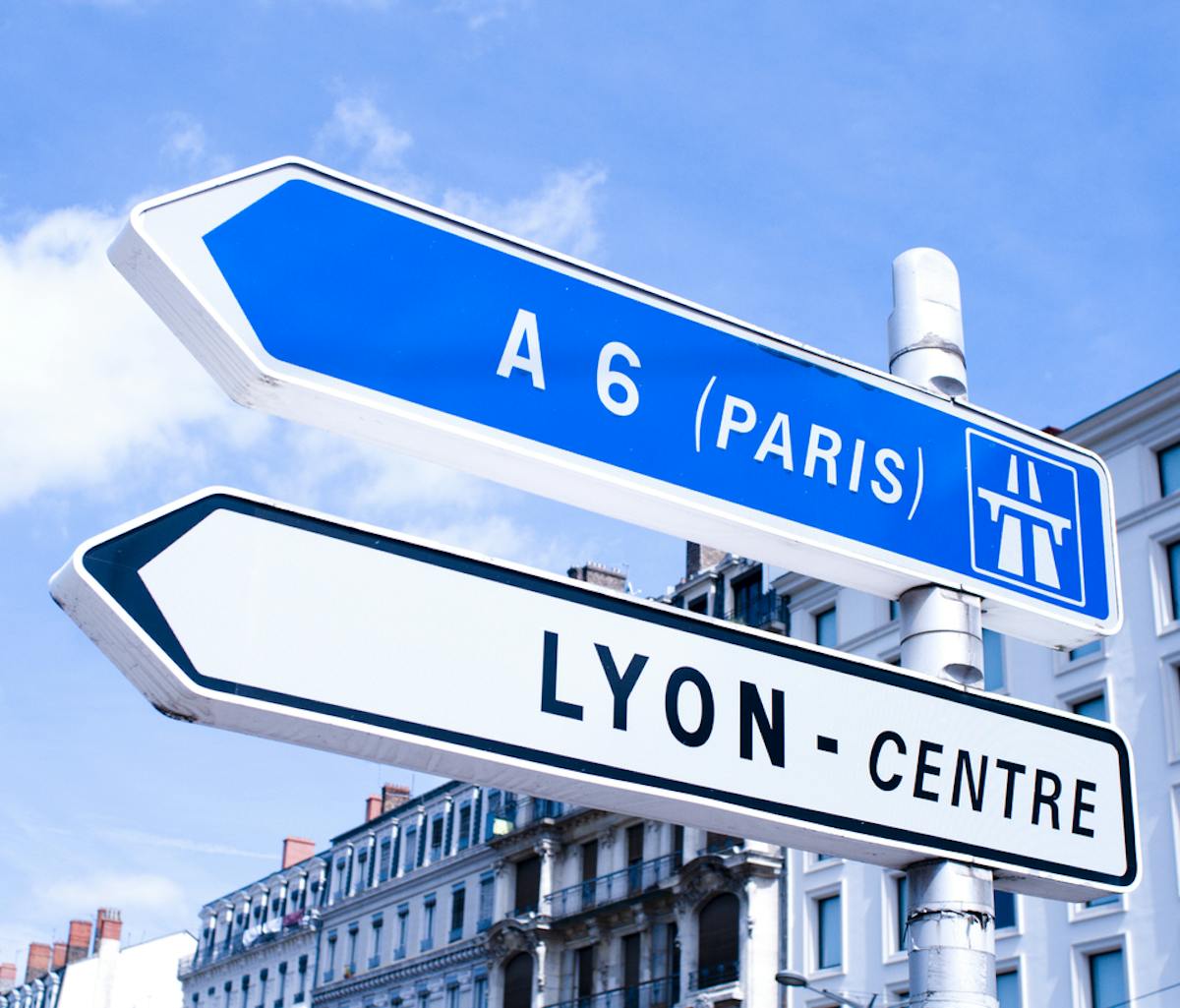 Panneaux autoroute A6 et Lyon centre