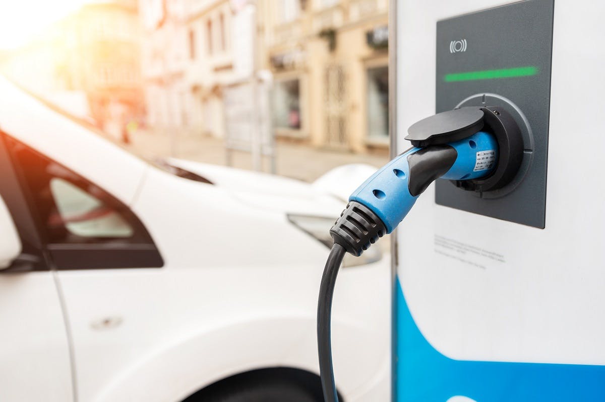Prise de borne de recharge pour voiture electrique