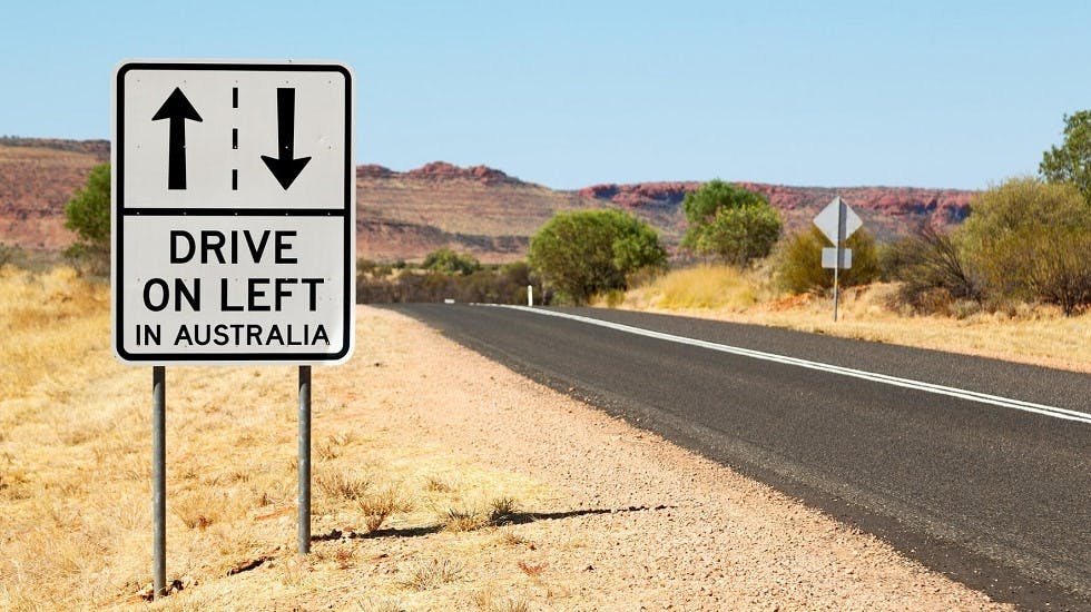Panneau indiquant le sens de circulation en vigueur en australie
