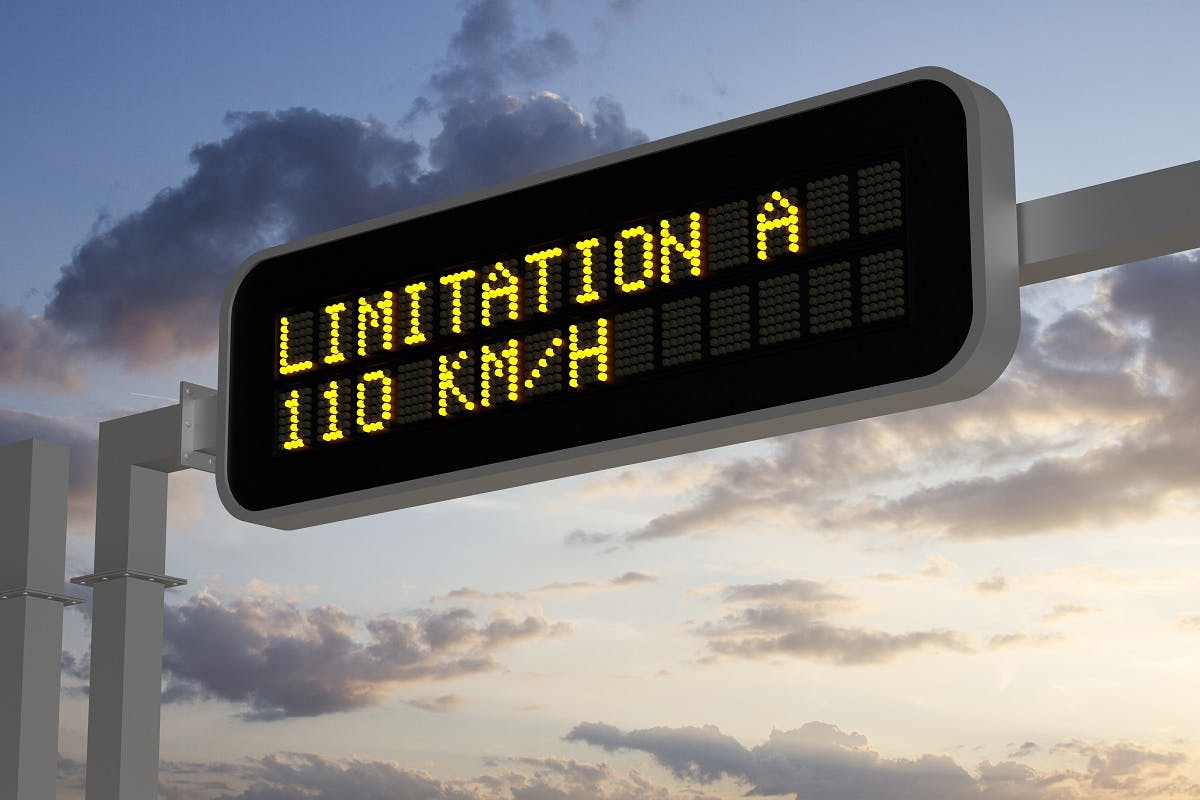 Limitation 110 kmh autoroute