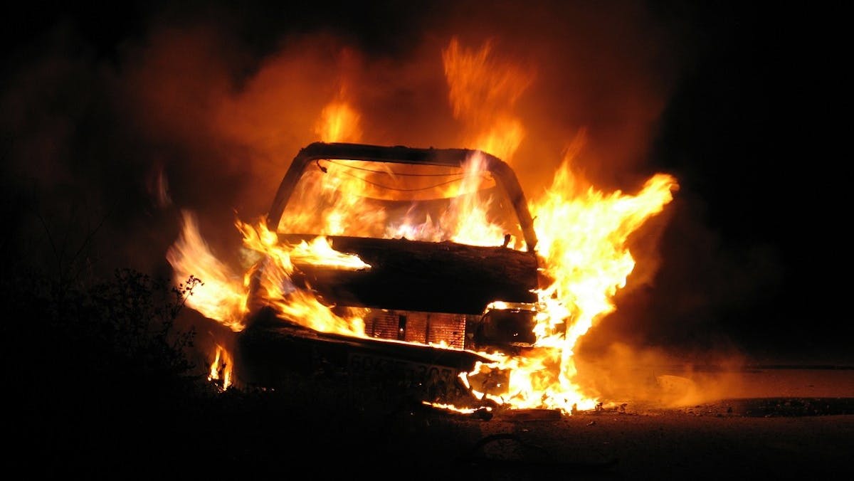 Voiture incendiee hors agglomeration