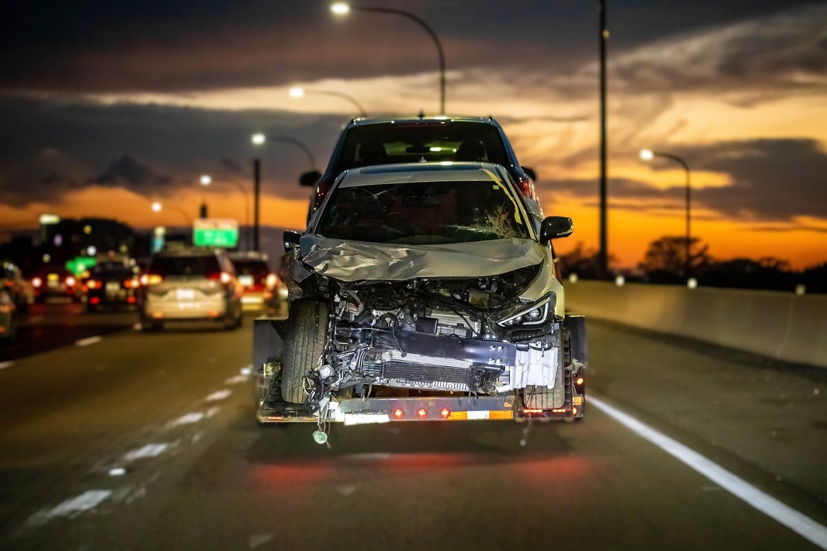 Depannage d une voiture accidentee