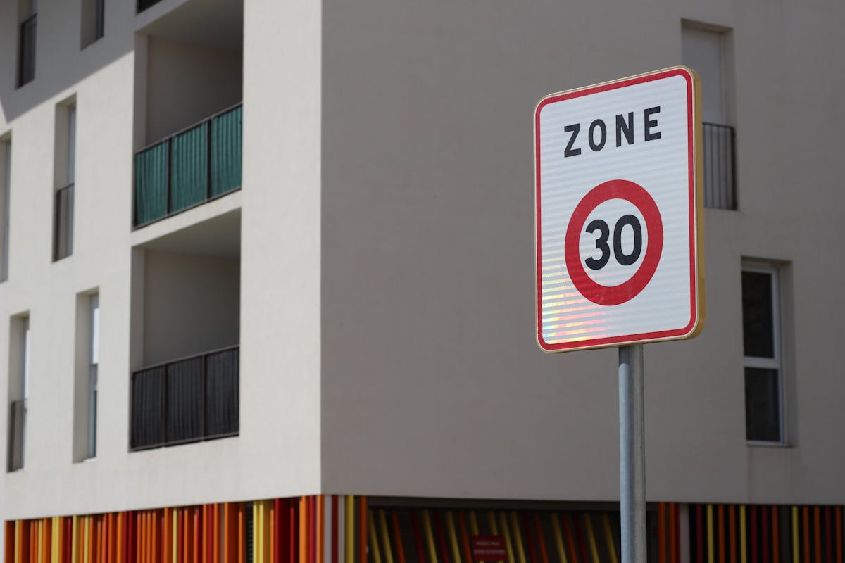 Panneau zone 30