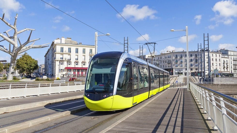 vitesse de croisière 4 lettres