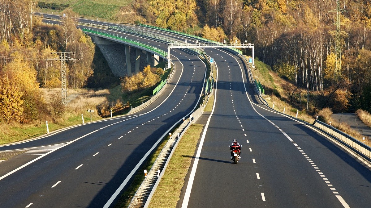 Une Première Autoroute équipée De Péages Sans Barrières Dès 2022