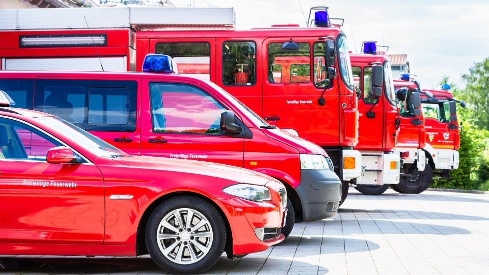 Ensemble de véhicules de pompiers allemands