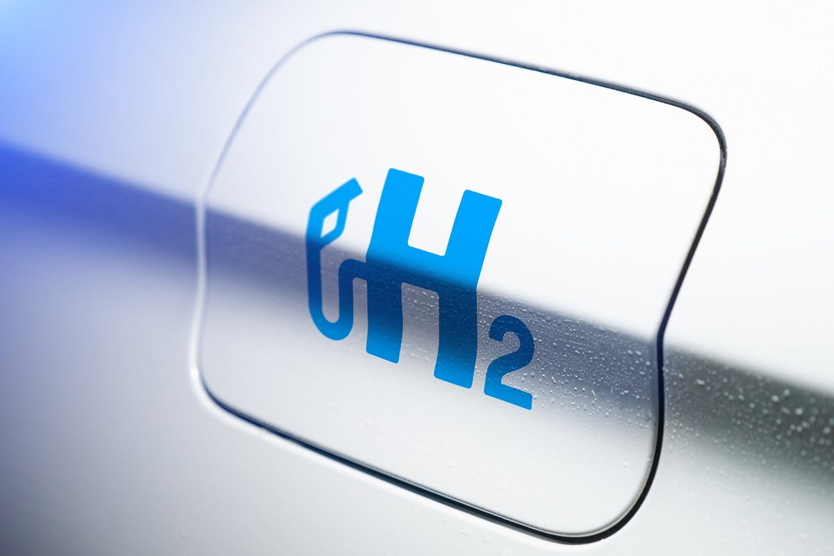 Symbole H2 hydrogene sur porte reservoir