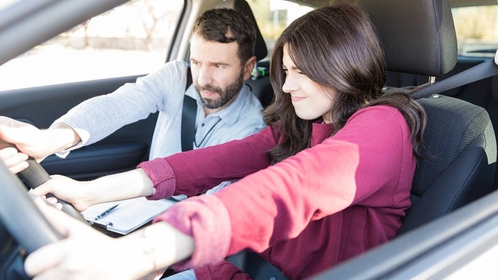 Le Role De L Examinateur Du Permis De Conduire Ornikar