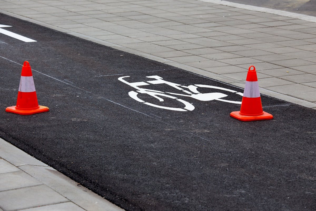 Travaux sur une piste cyclable