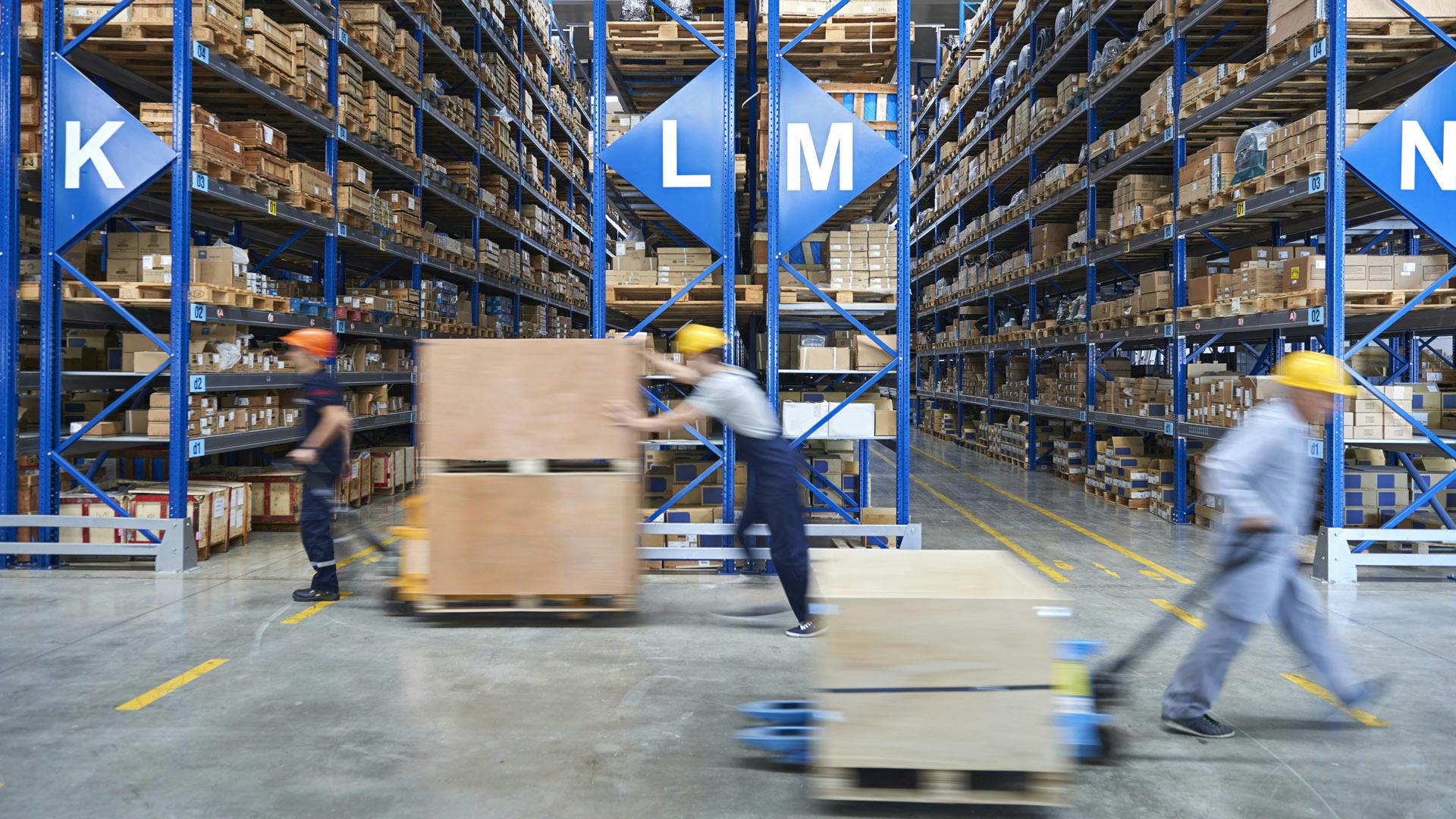 Supply chain workforce in actie