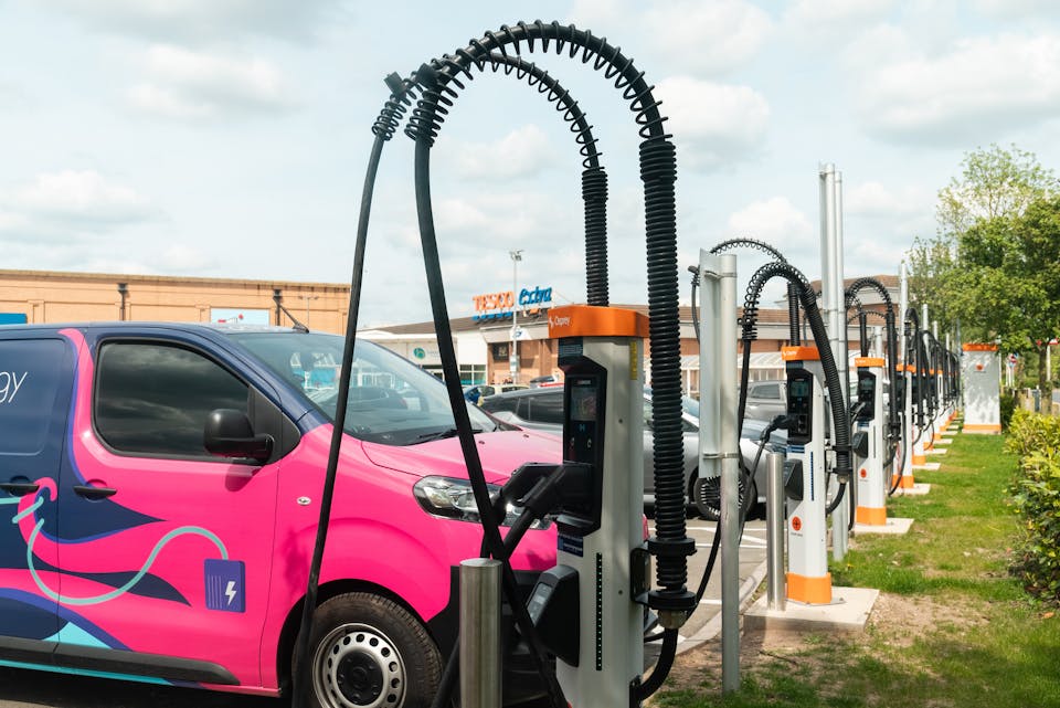 A hub of 300kW Osprey charge points in a Tesco car park