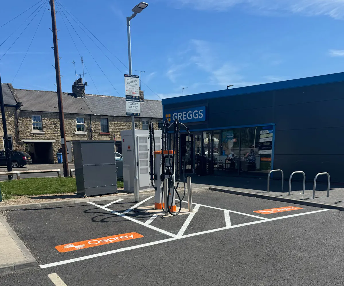 Osprey charger at Greggs at The Common, Ecclesfield