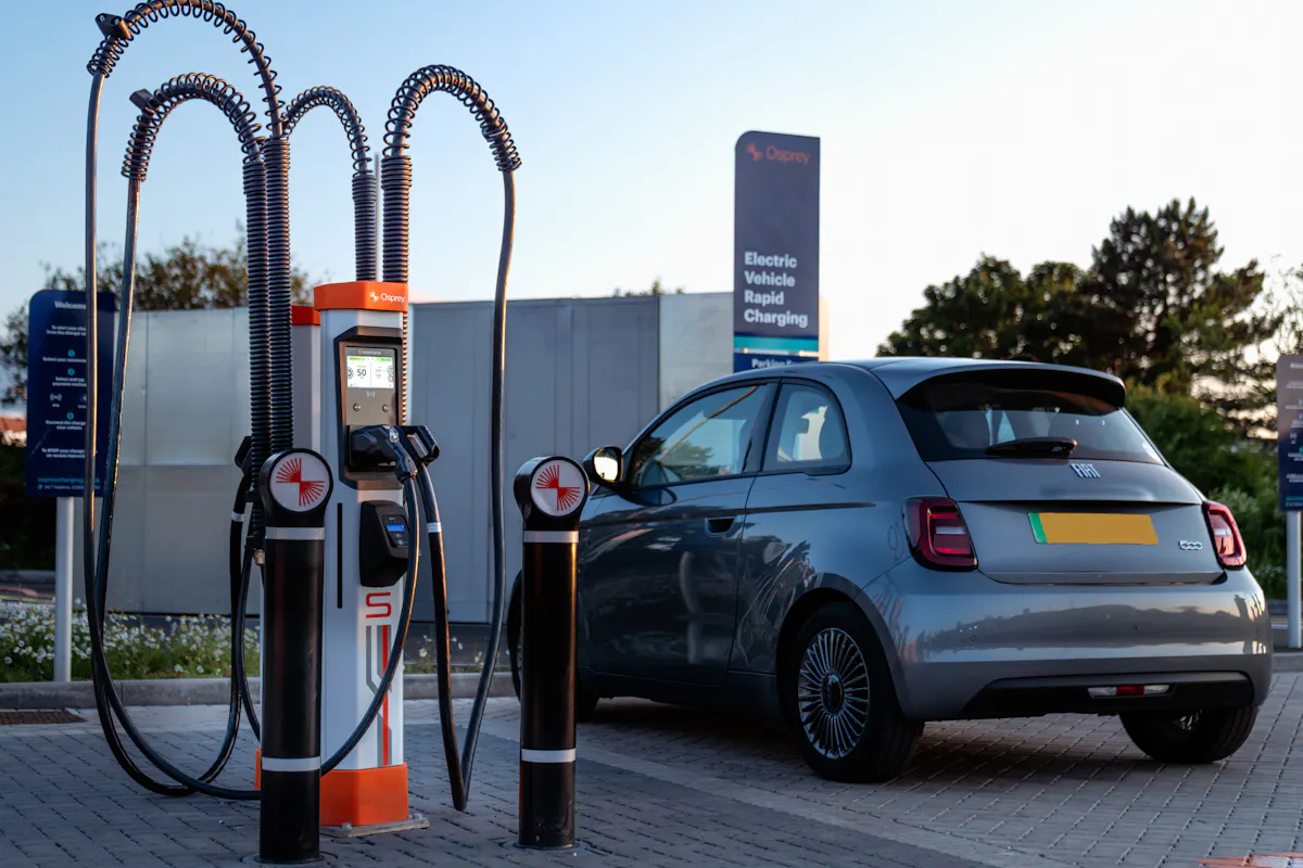 Fiat 500e at an Osprey Charging Hub