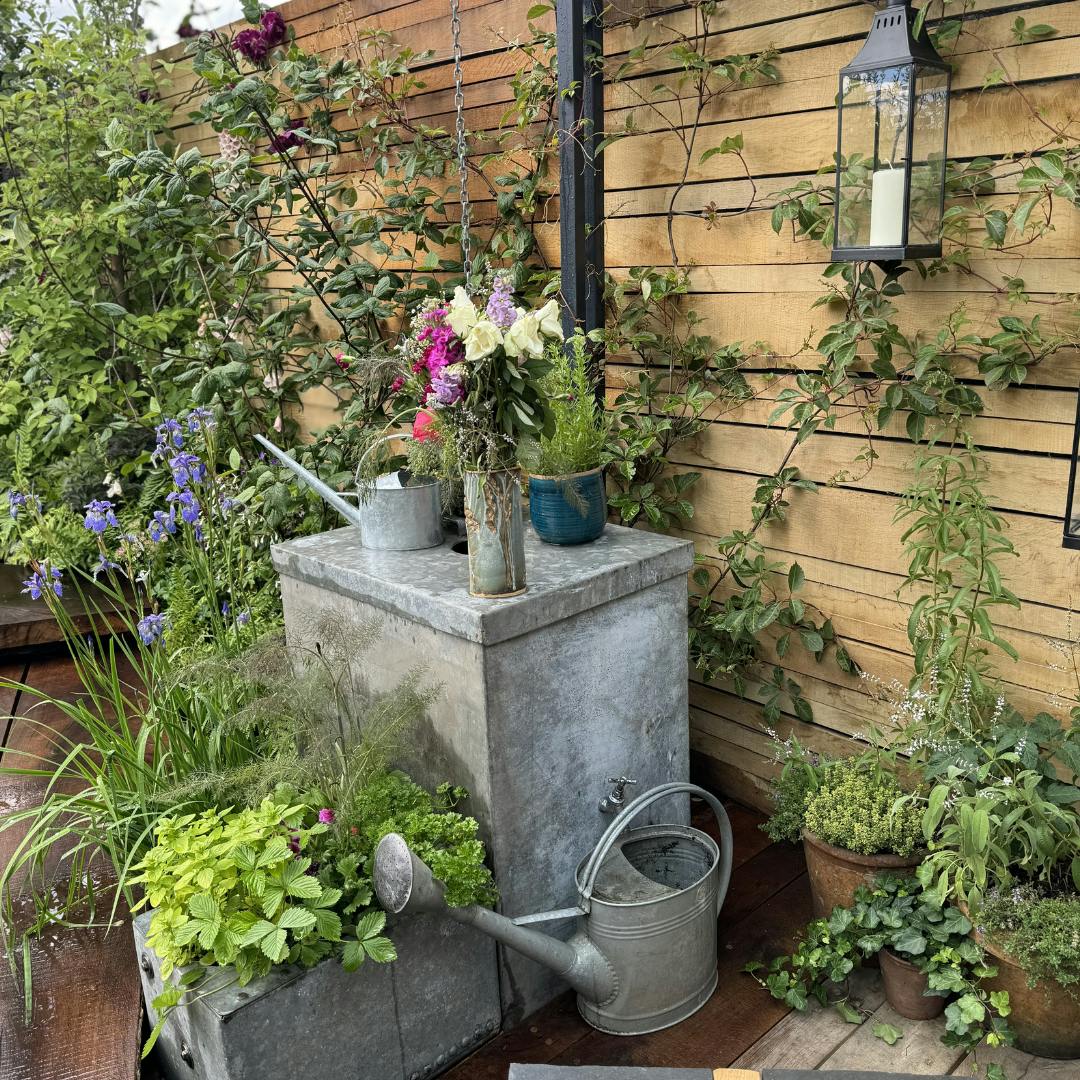 Galvanised water tank