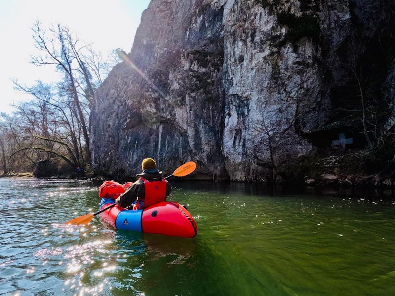 Aventure en packraft sur la Lesse.