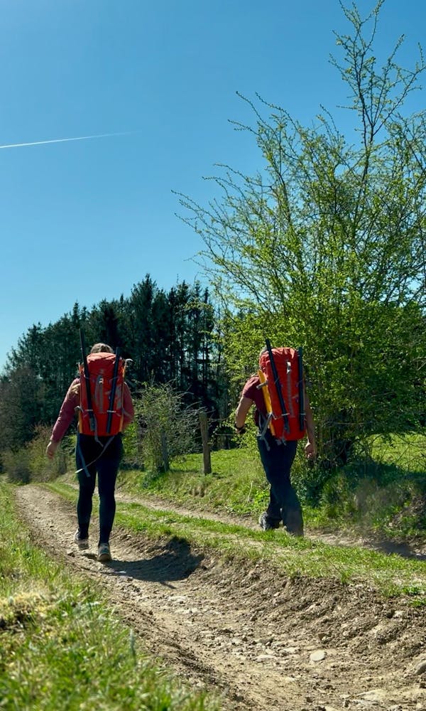 Packraft und Wandern an der Ourthe.