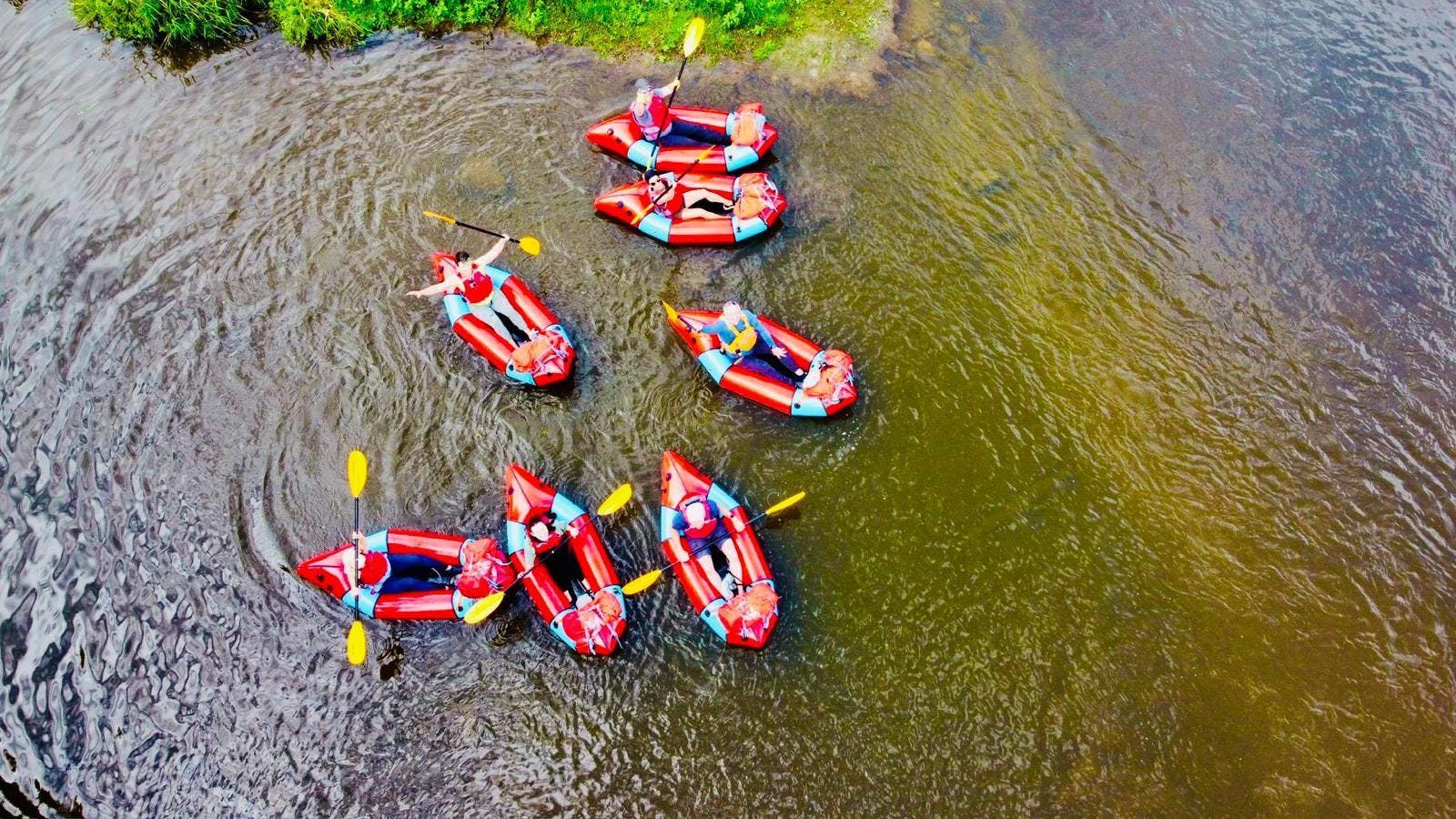 Packraften tijdens packraft Trip Teambuilding