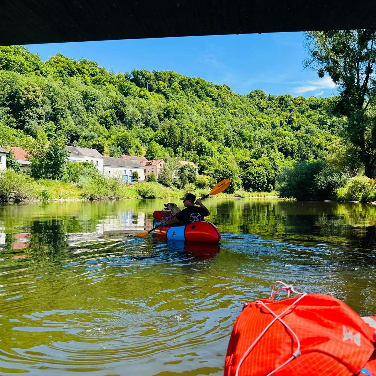 Zwei Tage Wandern und Packrafting im Müllerthal.