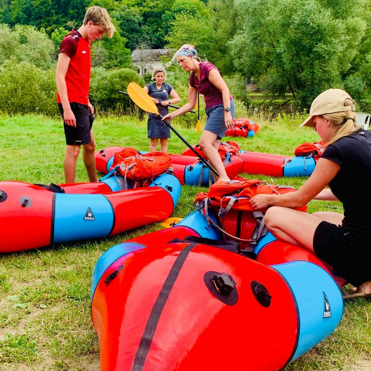 Packraft-Abenteuer zwischen Felsen und Wäldern im Müllerthal.